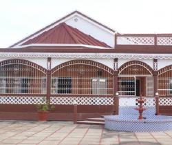 Maison / Villa 5 pi&egrave;ce(s)  300 m2